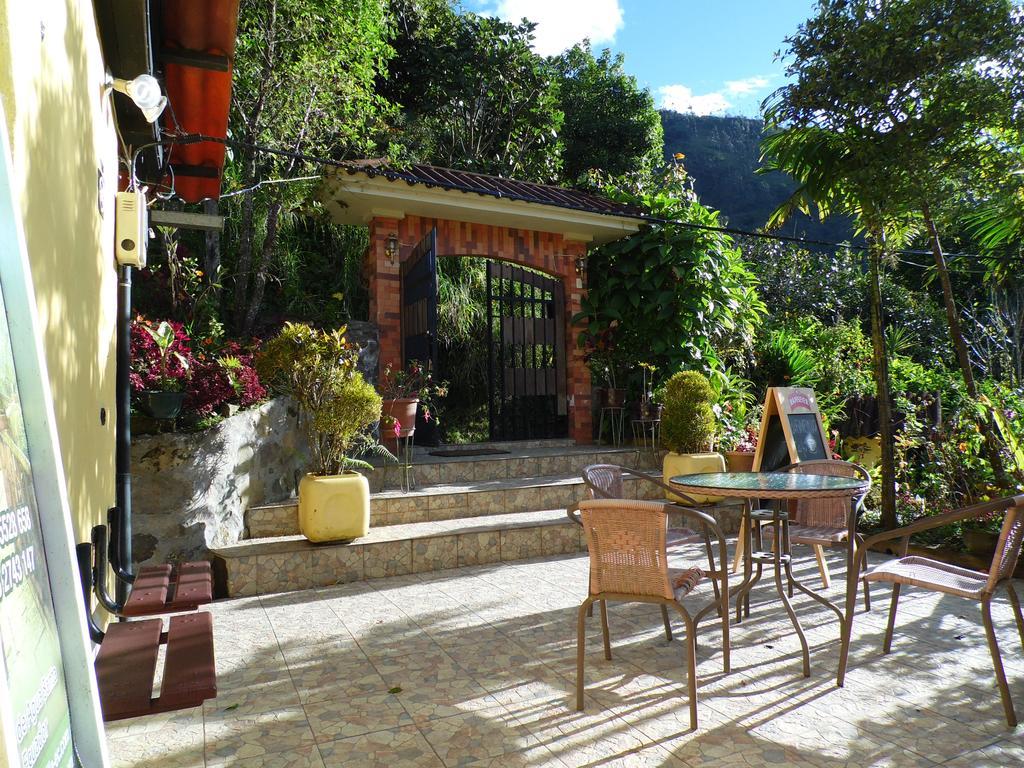 賓館 La Casa Amarilla