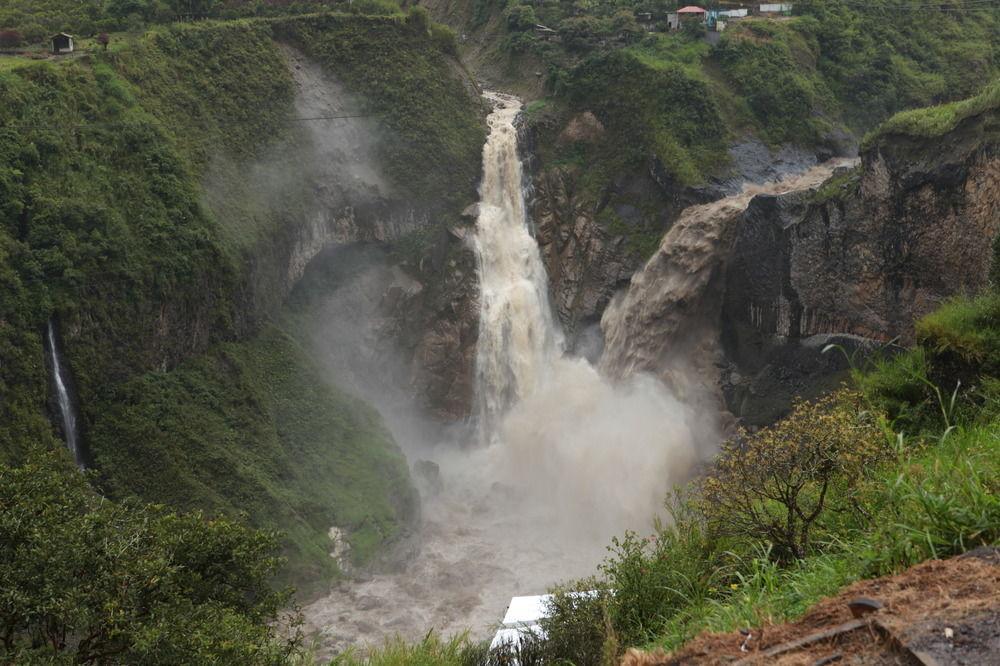 La Casa Amarilla Banos (Tungurahua)