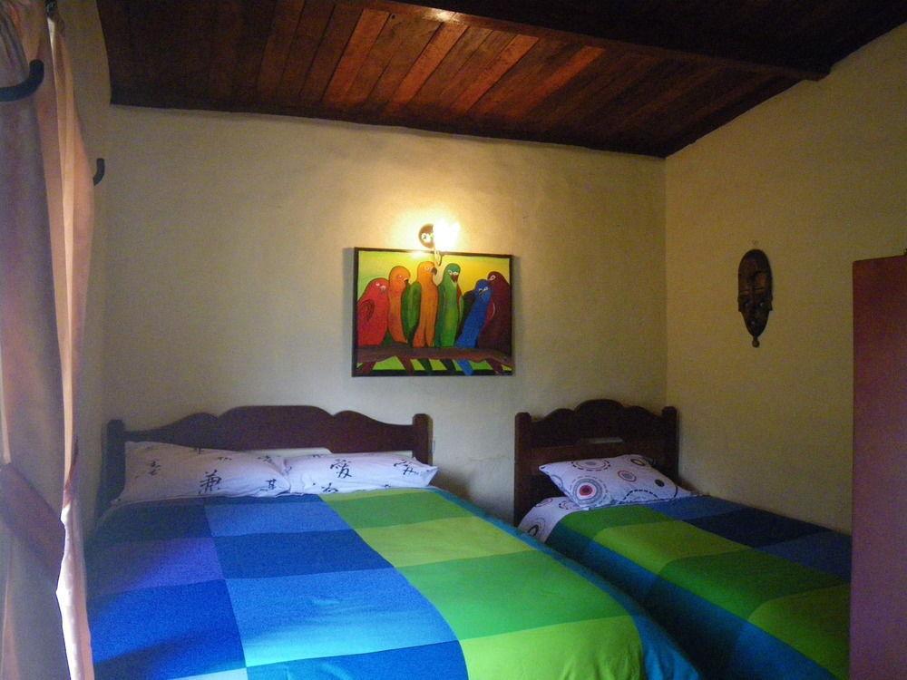 賓館 La Casa Amarilla Banos (Tungurahua)