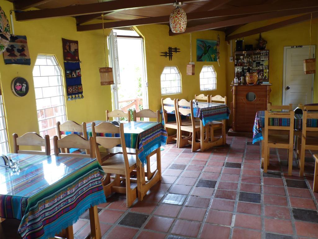 賓館 La Casa Amarilla Banos (Tungurahua)