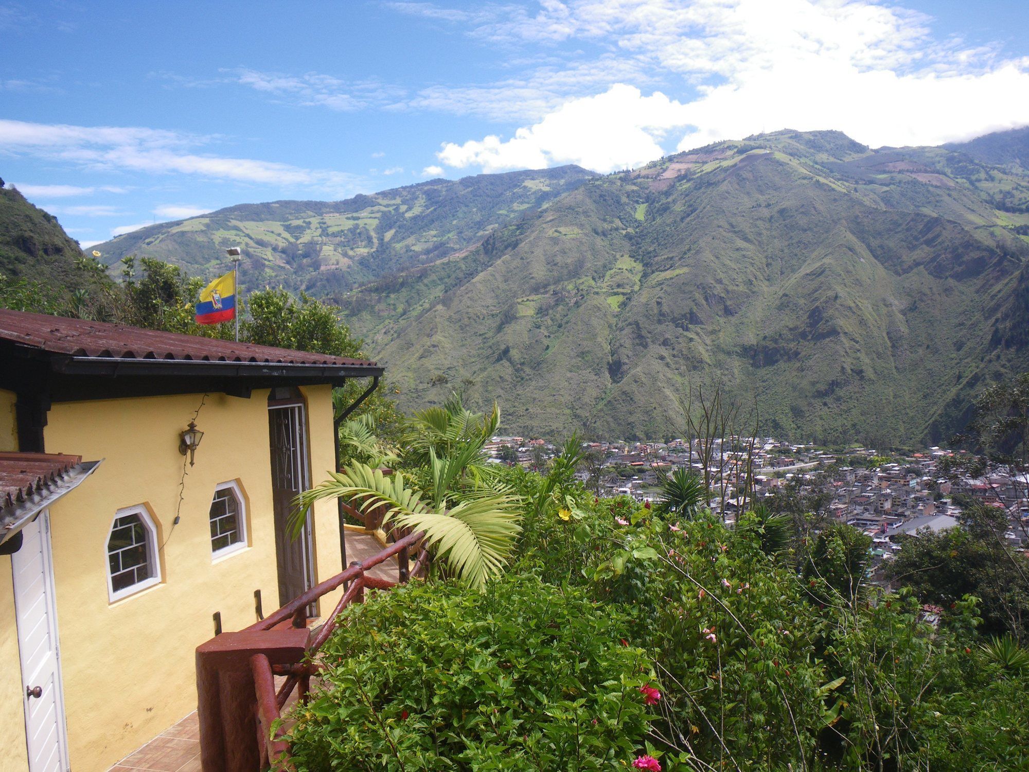 La Casa Amarilla 賓館 Banos (Tungurahua)